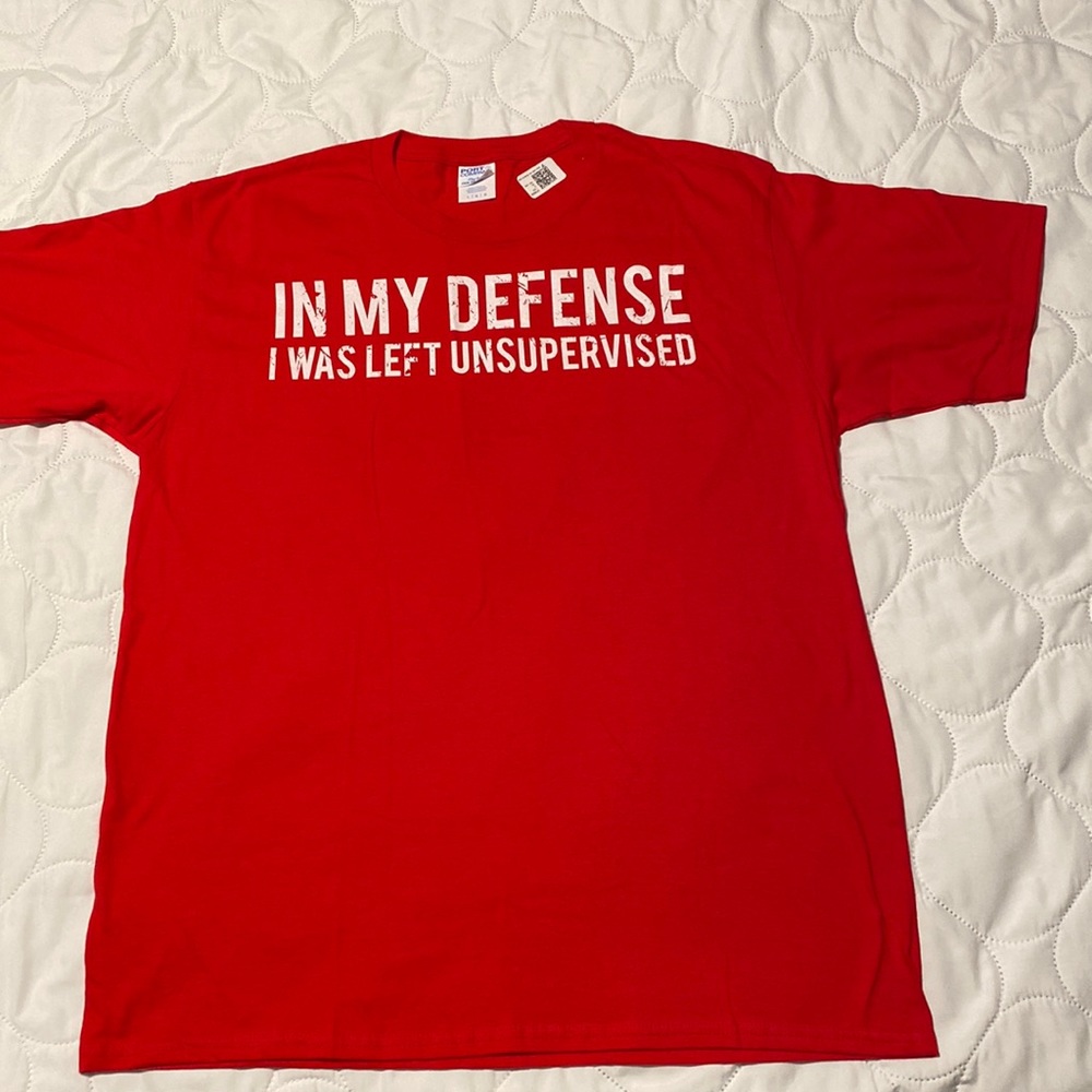 NWT Mens “In My Defense I Was Left Unsupervised” tshirt size Large